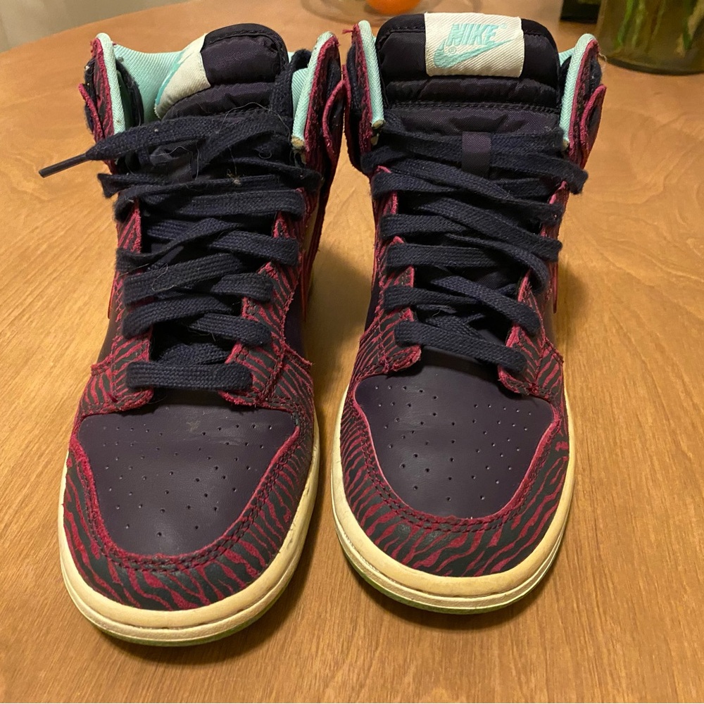 Nike Women’s dunk High-Top Sneakers - purple/aqua with animal print size 6.5